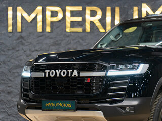2025 Toyota Land Cruiser 300 Series, чёрный, 15790000 рублей, вид 4