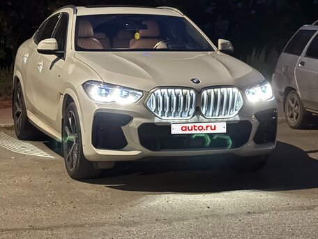 2022 BMW X6 40i III (G06), белый, 9800000 рублей, вид 1