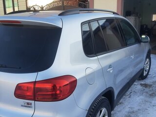 2013 Volkswagen Tiguan I Рестайлинг, серебристый, 1250000 рублей, вид 4