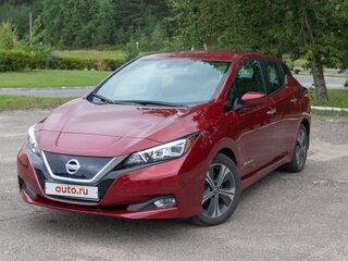 2018 Nissan Leaf II (ZE1), красный, 2155895 рублей, вид 2