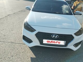 2019 Hyundai Solaris II, белый, 1800000 рублей, вид 1