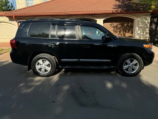 2011 Toyota Land Cruiser 200 Series, чёрный, 8000000 рублей, вид 5