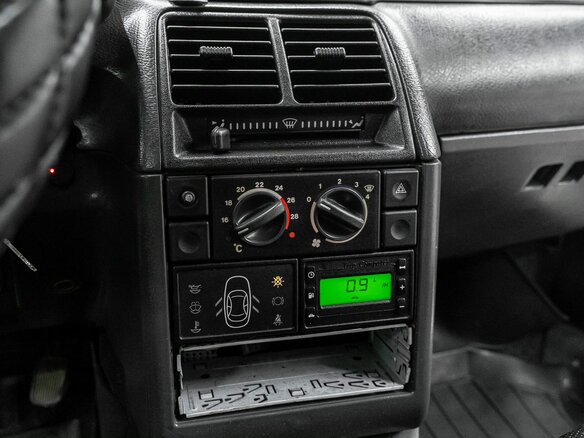 2006 Lada (ВАЗ) 2112, серебристый - вид 16