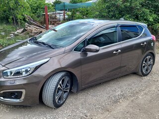 2018 Kia Ceed II Рестайлинг, коричневый, 2100000 рублей, вид 1