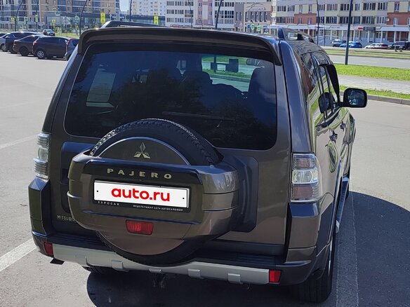 2011 Mitsubishi Pajero IV Рестайлинг 1, коричневый, 1950000 рублей - вид 9