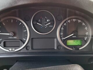 2010 Land Rover Defender 110 I Рестайлинг, чёрный, 2700000 рублей, вид 4