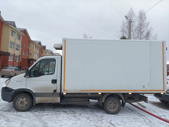 2008 Iveco Daily, белый, 1700000 рублей - вид 2