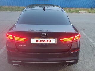 2018 Kia Optima IV, серый, 1850000 рублей, вид 4