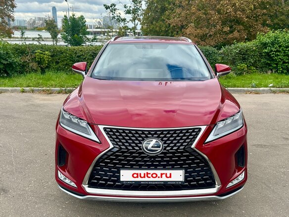2020 Lexus RX 300 IV Рестайлинг, красный, 4500000 рублей