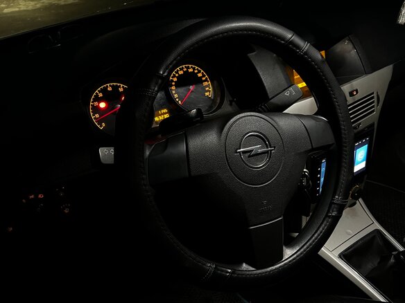 2008 Opel Astra H Рестайлинг, серебристый, 530000 рублей - вид 8