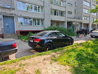 2013 Chevrolet Cruze I Рестайлинг, чёрный, 660000 рублей, вид 5