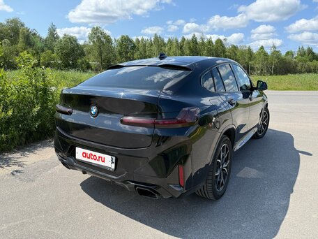 2021 BMW X4 30i II (G02) Рестайлинг, чёрный, вид 5