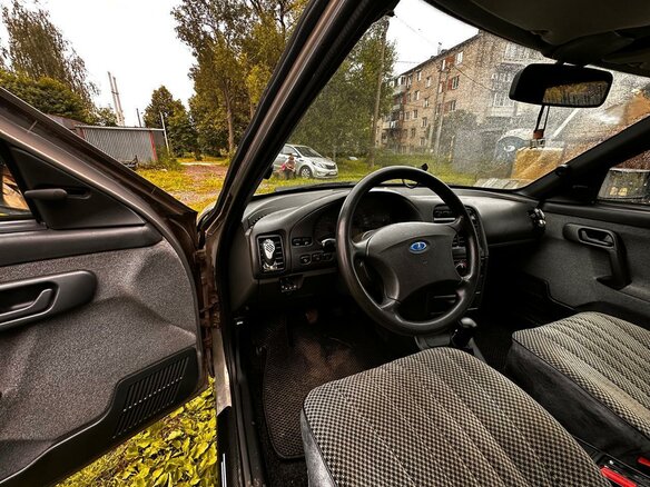 2007 Lada (ВАЗ) 2110, бежевый, 555000 рублей - вид 12