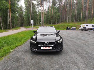2020 Volvo V60 Cross Country II, чёрный, 2900000 рублей, вид 2