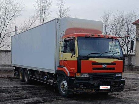 2003 Nissan Diesel, красный, 2500000 рублей, вид 1