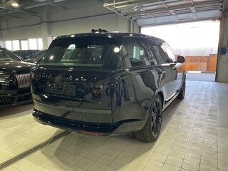 2026 Land Rover Range Rover P530 MHEV Long V, чёрный, 28500000 рублей, вид 3