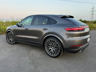 2020 Porsche Cayenne Coupé III, серый, 8100000 рублей, вид 3