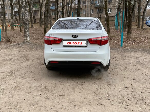 2014 Kia Rio 6-speed III, белый, 1050000 рублей - вид 2