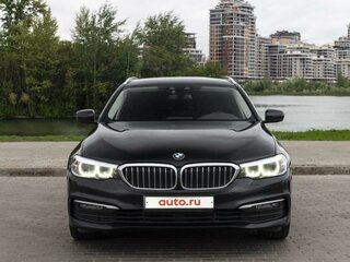 2019 BMW 5 серии 520d xDrive VII (G30/G31/G38), чёрный, 3120000 рублей, вид 2