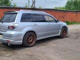 2004 Mitsubishi Outlander I, серебристый, 500000 рублей, вид 3