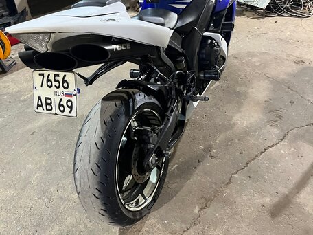 2006 Yamaha YZF-R1, синий, 650000 рублей, вид 4