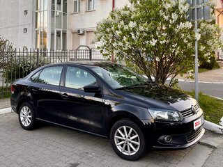 2015 Volkswagen Polo V Рестайлинг, чёрный, 1150000 рублей, вид 2