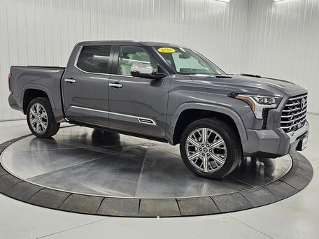 Toyota Tundra III