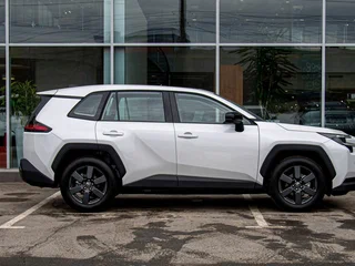 2025 Toyota RAV4 VI (XA60), белый, 4600000 рублей, вид 4