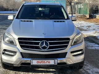 2012 Mercedes-Benz M-Класс 550 III (W166), серебристый, 2900000 рублей, вид 1