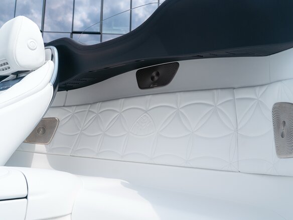 2025 Mercedes-Benz Maybach SL, красный - вид 30