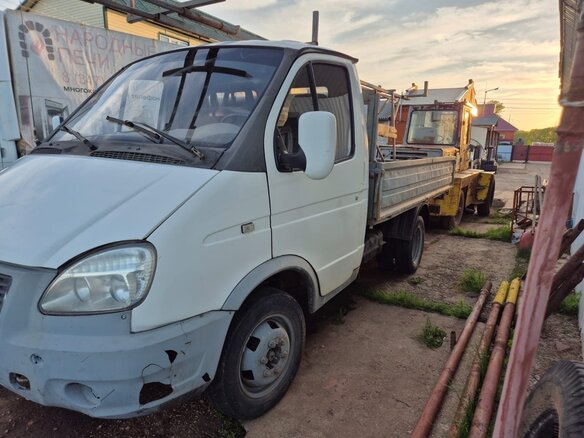 2004 ГАЗ ГАЗель (3302), белый, 325000 рублей - вид 3