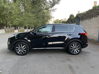 2018 Kia Sportage IV, чёрный, 1825000 рублей, вид 3