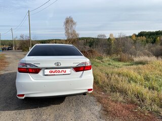 2016 Toyota Camry VII (XV50) Рестайлинг, белый, 1920000 рублей, вид 4