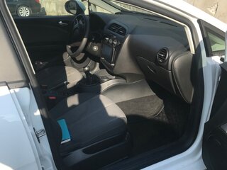 2011 SEAT Leon II Рестайлинг, белый, 699000 рублей, вид 5