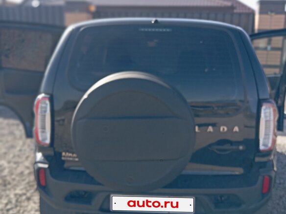 2024 Lada (ВАЗ) Niva Travel I, зелёный, 1520000 рублей - вид 2