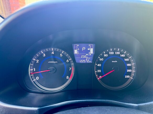 2015 Hyundai Solaris I Рестайлинг, чёрный - вид 11