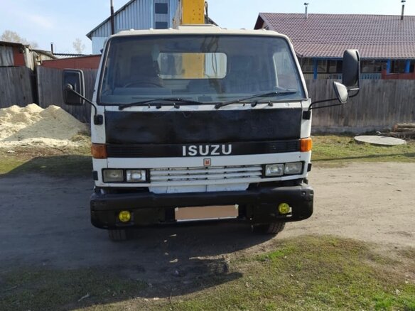 1994 Isuzu Forward (F-Series), белый, 2500000 рублей - вид 1
