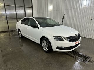 2017 Skoda Octavia III (A7) Рестайлинг, белый, 1500000 рублей, вид 5