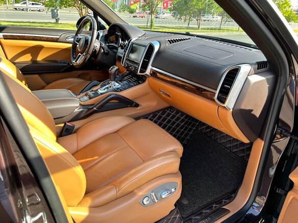 2015 Porsche Cayenne II Рестайлинг (958), коричневый, 4600000 рублей - вид 11