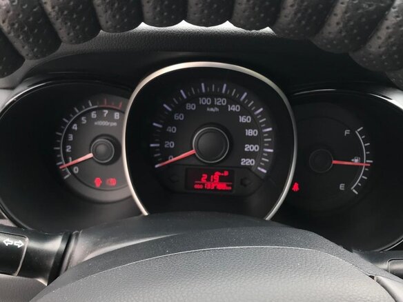 2015 Kia Rio III Рестайлинг, белый, 1000000 рублей - вид 6