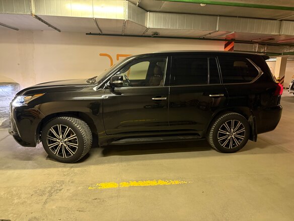 2016 Lexus LX 570 III Рестайлинг 2, чёрный, 6950000 рублей - вид 7