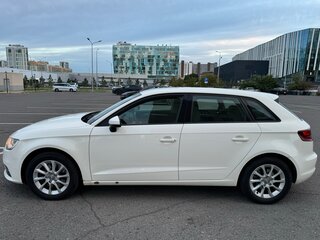 2013 Audi A3 III (8V), белый, 1100000 рублей, вид 4
