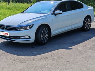 2019 Volkswagen Passat B8, белый, 1810000 рублей, вид 2