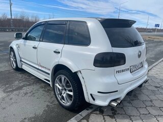 2005 Volkswagen Touareg I, белый, 500000 рублей, вид 3