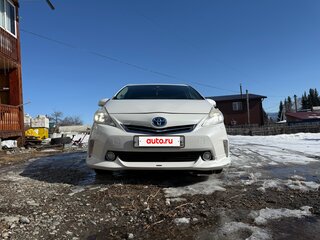 2011 Toyota Prius Alpha I (ZVW40/41), белый, 1300000 рублей, вид 2