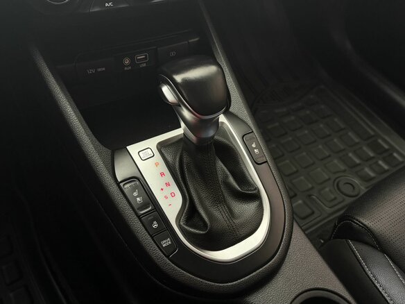 2018 Kia K3 II, белый - вид 10