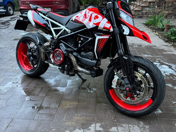 2022 Ducati Hypermotard, красный, 1430000 рублей - вид 5