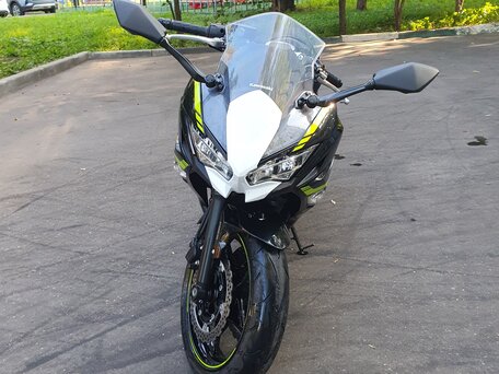 2021 Kawasaki Ninja 650, чёрный, 770000 рублей, вид 1