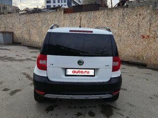 2013 Skoda Yeti I, белый, 650000 рублей, вид 3