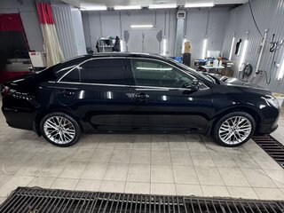 2015 Toyota Camry VII (XV50) Рестайлинг, чёрный, 1770000 рублей, вид 5
